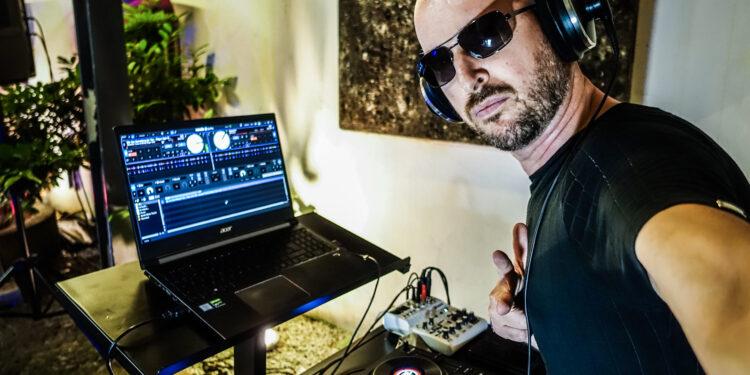 HOLON.art featuring TOGETHER JAM 2021