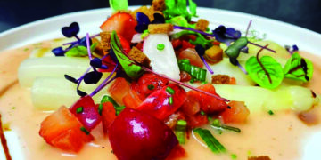 LACHEN, PLAUDERN UND GENIEßEN…