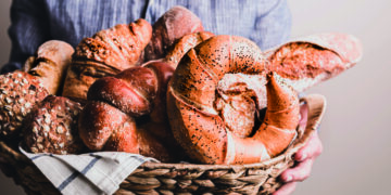 Korb mit Gebäck