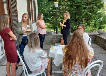 WOMEN EXCELLENCE CIRCLE