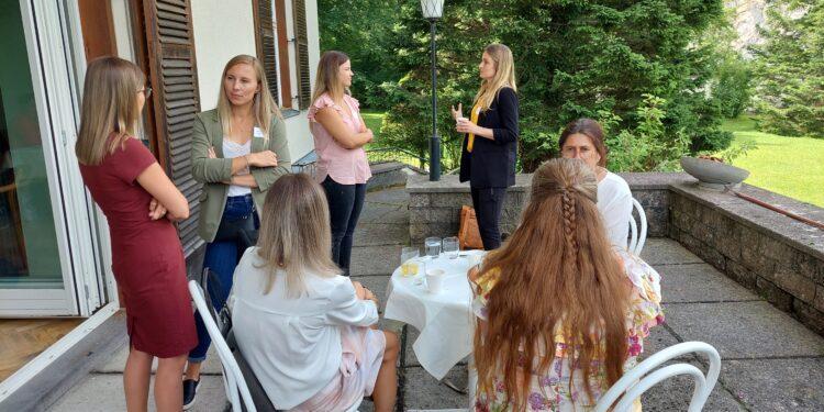 WOMEN EXCELLENCE CIRCLE