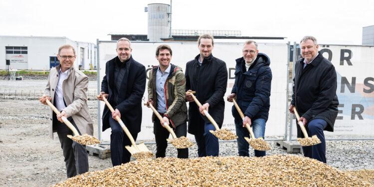 Spatenstich für Österreichs größte Insektenzuchtanlage