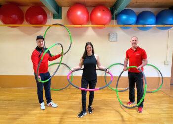 Hula-Hoop-Training für Anfänger und Fortgeschrittene