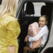 Kindersicherheit beim Aussteigen aus dem Auto