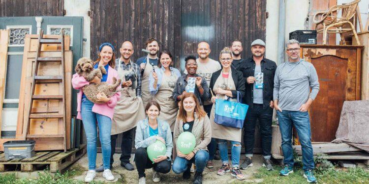 Chary Chic mit Charity für StoP Wels