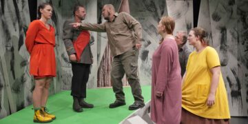 Antigone, eine Frau steht auf – Theater Vogelweide