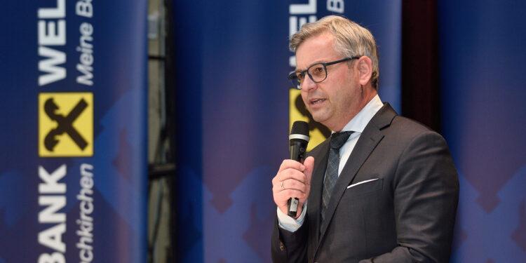 RAIFFEISENBANK WELS und Minister