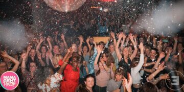 1. Party und Premiere in Linz in der REMEMBAR