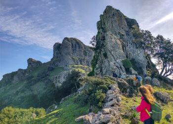 An einem Tag der neuntägigen Wander-Erlebnisreise von Weltweitwandern durch die Blaue Zone Sardinien geht es auf den 785 Meter hohen Monte Arcuento.